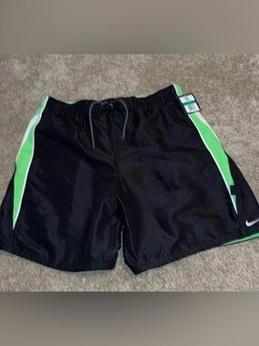 NIKE Men's Swoosh Logo Swim Trunks Shorts Size XL NWT - DD